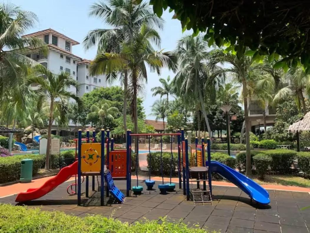 Gracious ~ Walking Distance To See, Shop And Eat Malacca Exteriör bild